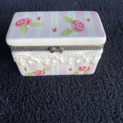 Vintage porcelain trinket box - SMALL - Rite of Spring - floral - brass trim and bow