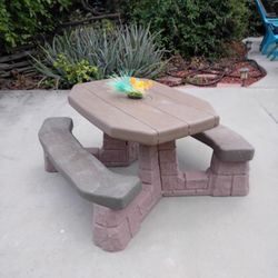 Kids Picnic Table 