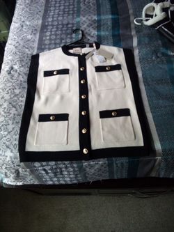 Elie Tahari Sweater Top 