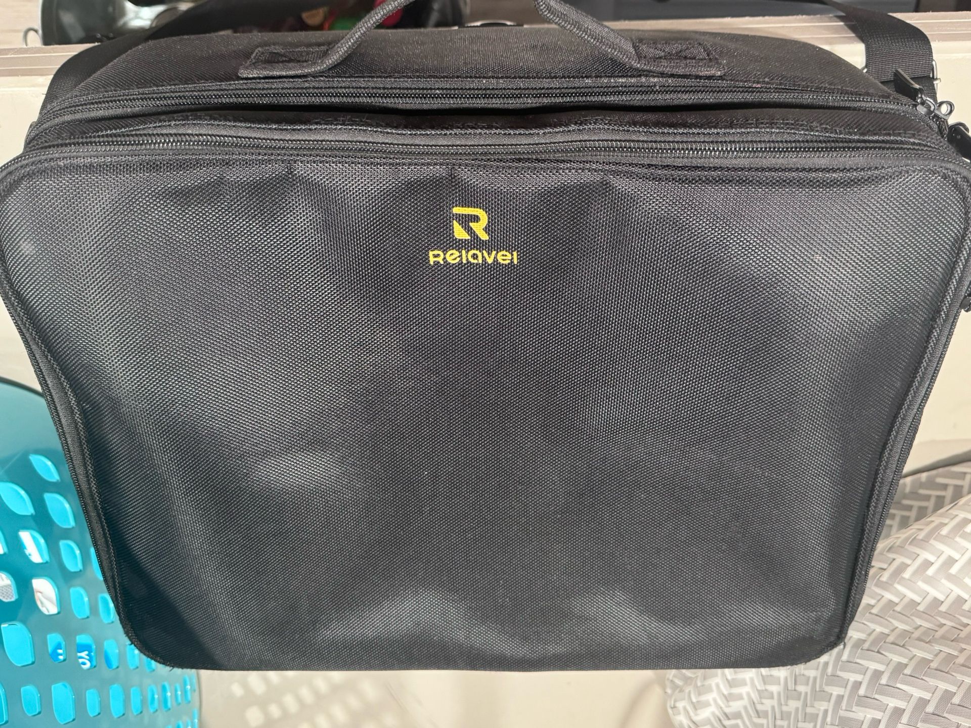 Relavel Case Large Size