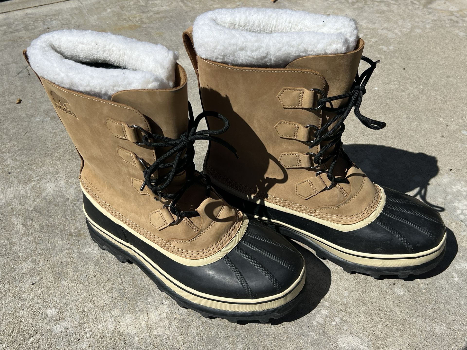Sorel Snow Boots (Men’s 10.5)