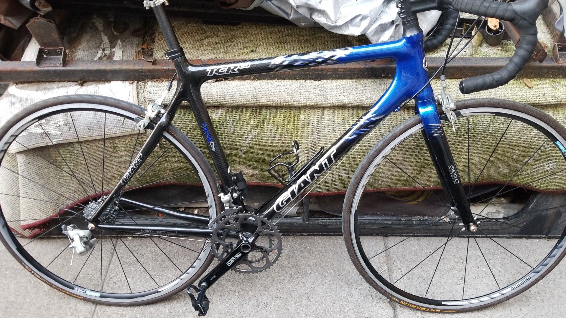 Giant tcr hotsell c3 road bike