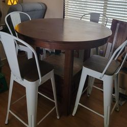 Bar Height Table And 4 Chairs