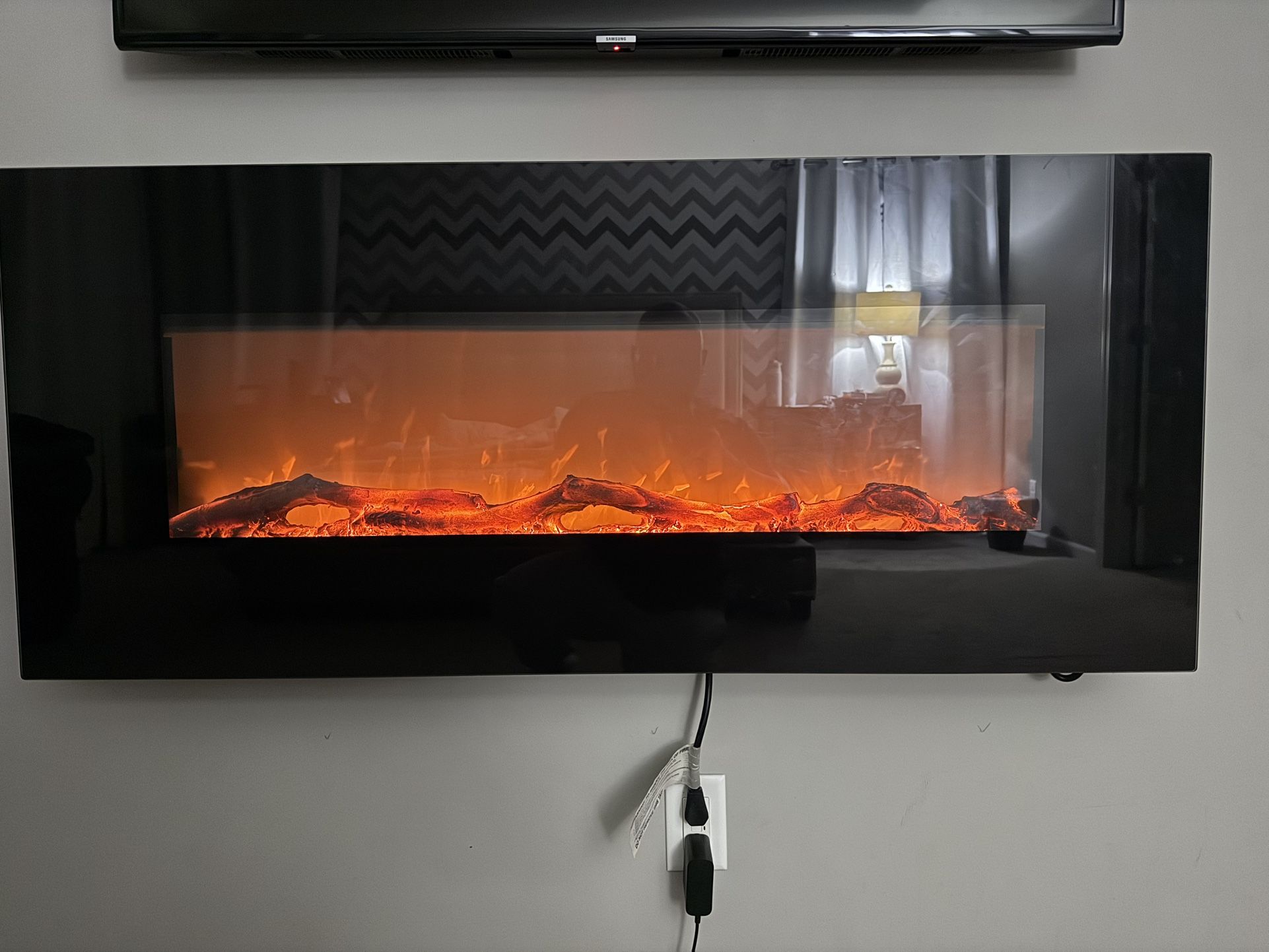 50 Inch Wall Mounted Electric Fireplace W/ Remote