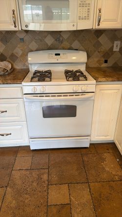 GE Gas Stove