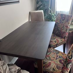 Dining table and 4 chairs