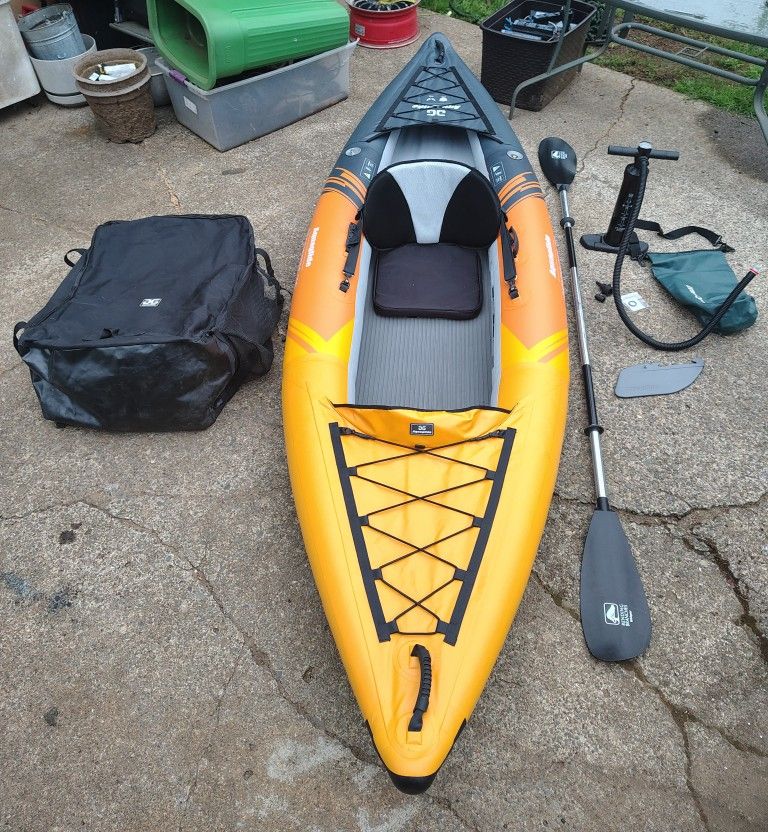 Aquaglide Deschutes 110 Inflatable Kayak