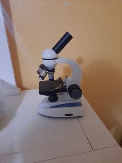 Amscope Microscope (Whole Set)