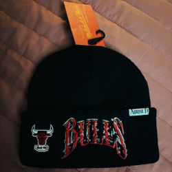 Mitchell And Ness Bulls Beanie 