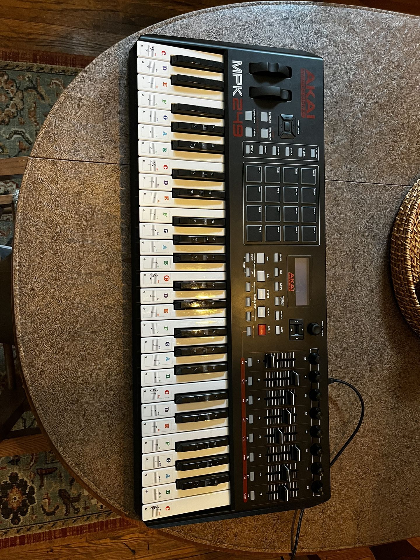 Akai 249 midi Controller