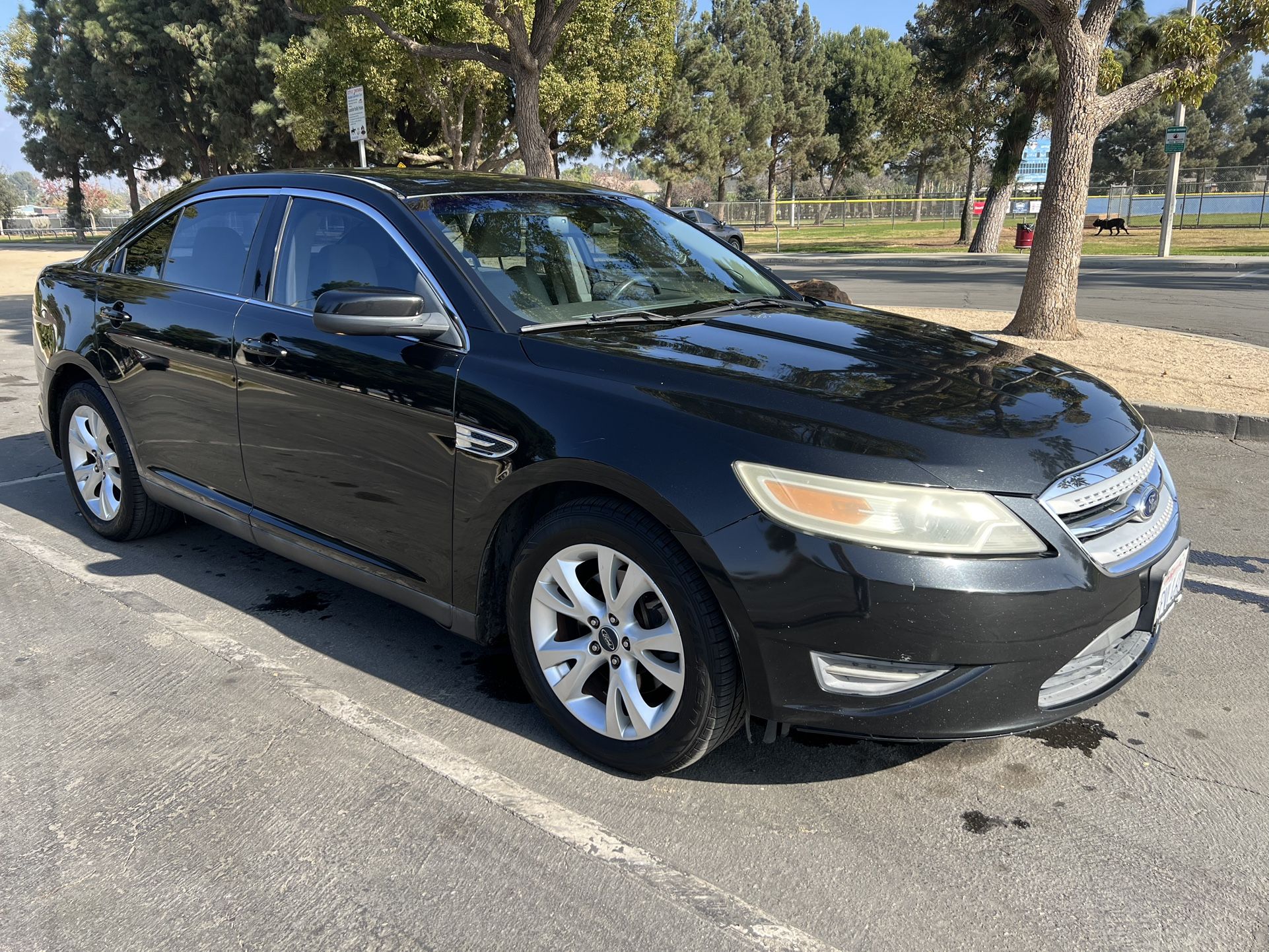 2011 Ford Taurus