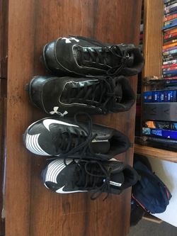 Kids basesball cleats
