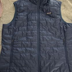 Patagonia Men’s Nano Puff Vest XL NWT