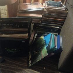 nearly 250 to 350 vinyl records