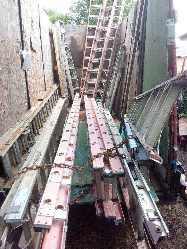 Lots Of Used Ladders Great Condition Price $199+
