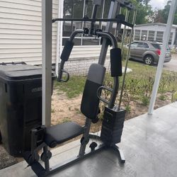 WEIGHT LIFTING EXERCISE MACHINE