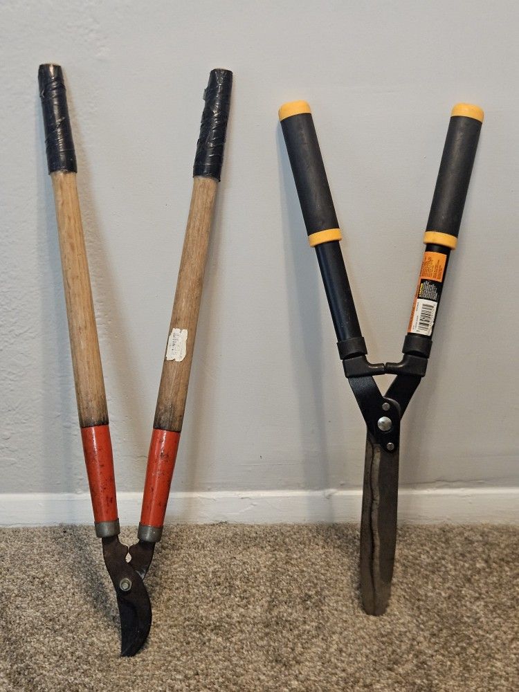 FISKARS HEDGE SHEARS AND STEEL BYPASS LOOPERS