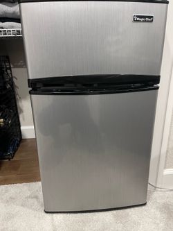 Magic Chef Mini Fridge