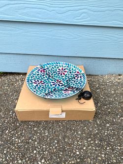 Garden hanging bird bath