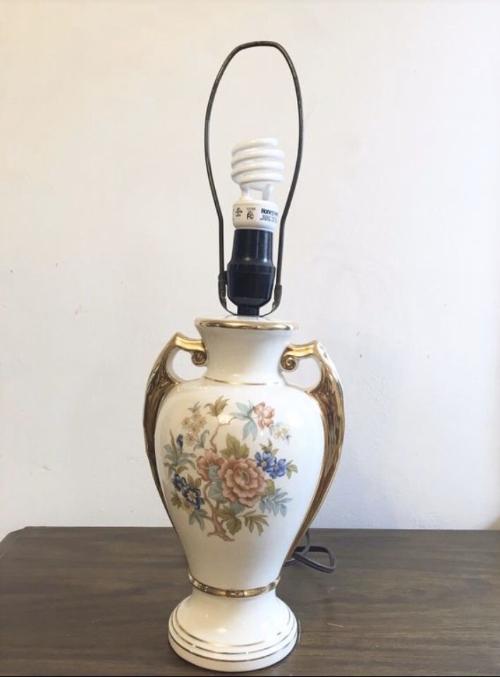 Porcelain 1960s Vintage Lamp