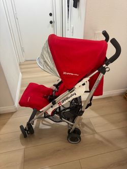 UPPAbaby G-Luxe Umbrella Stroller Red
