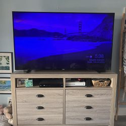 TV stand NEED GONE MAKE OFFER! 