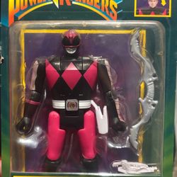Mighty Morphin Power Rangers Retro-Morphin Kimberly action figure