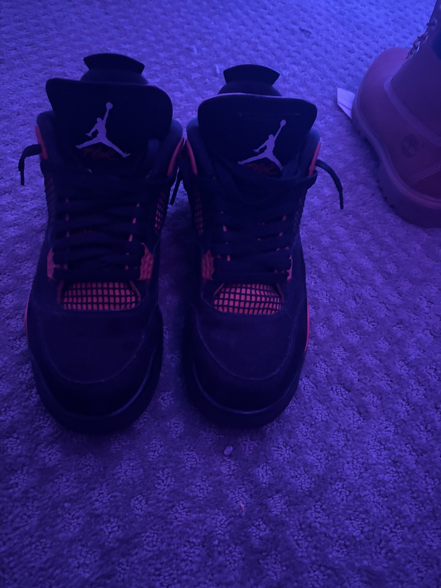 Jordan 4s Red Thunders Size 12men