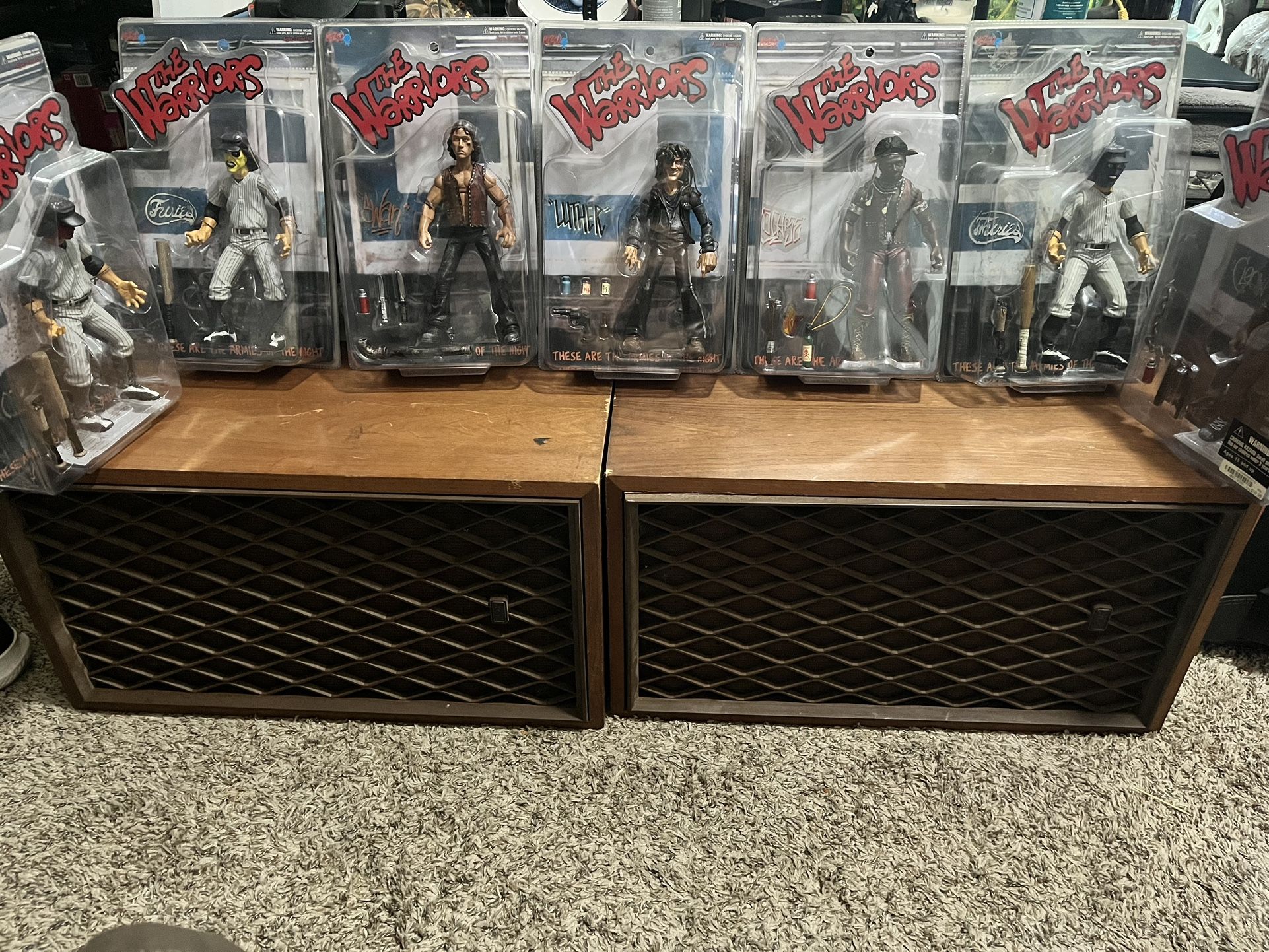 The WARRIORS. Mezco Toyz 2005. ( 7 Figures )