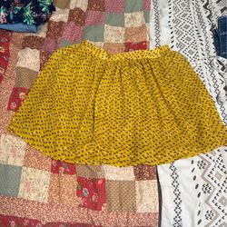 Mossimo women’s large skirt $5