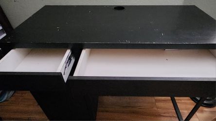 Free Desk