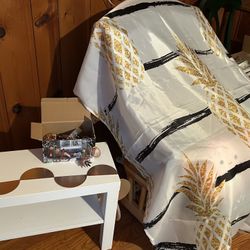 Pineapple Shower Curtain With Pineapple String Lights