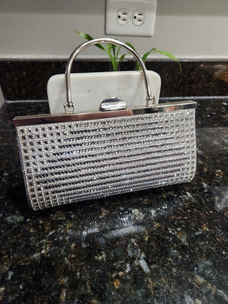 BUY 1 JEWLERY ITEM GET 1 50% OFF__SILVER JEWELED CLUTCH