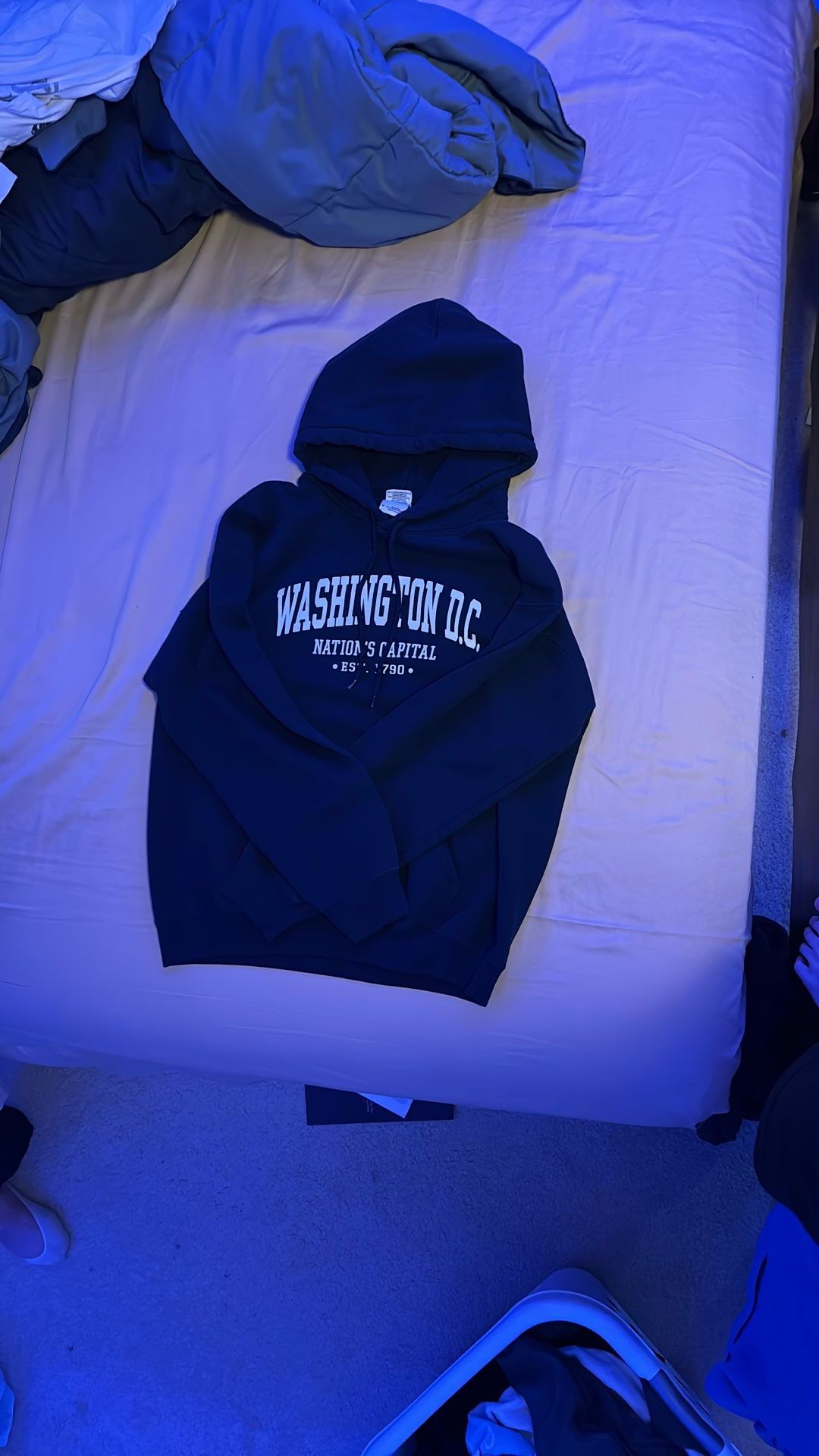 Navy blue WASHINGTON DC hoodie. Size(10-12) M