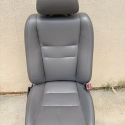Honda Civic 2010 Front Seats (Gray) – OEM Pair – Airbags Intact