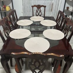 Dinning Table 