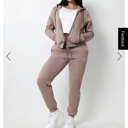 (NWT ) True Religion Women Sweatsuit