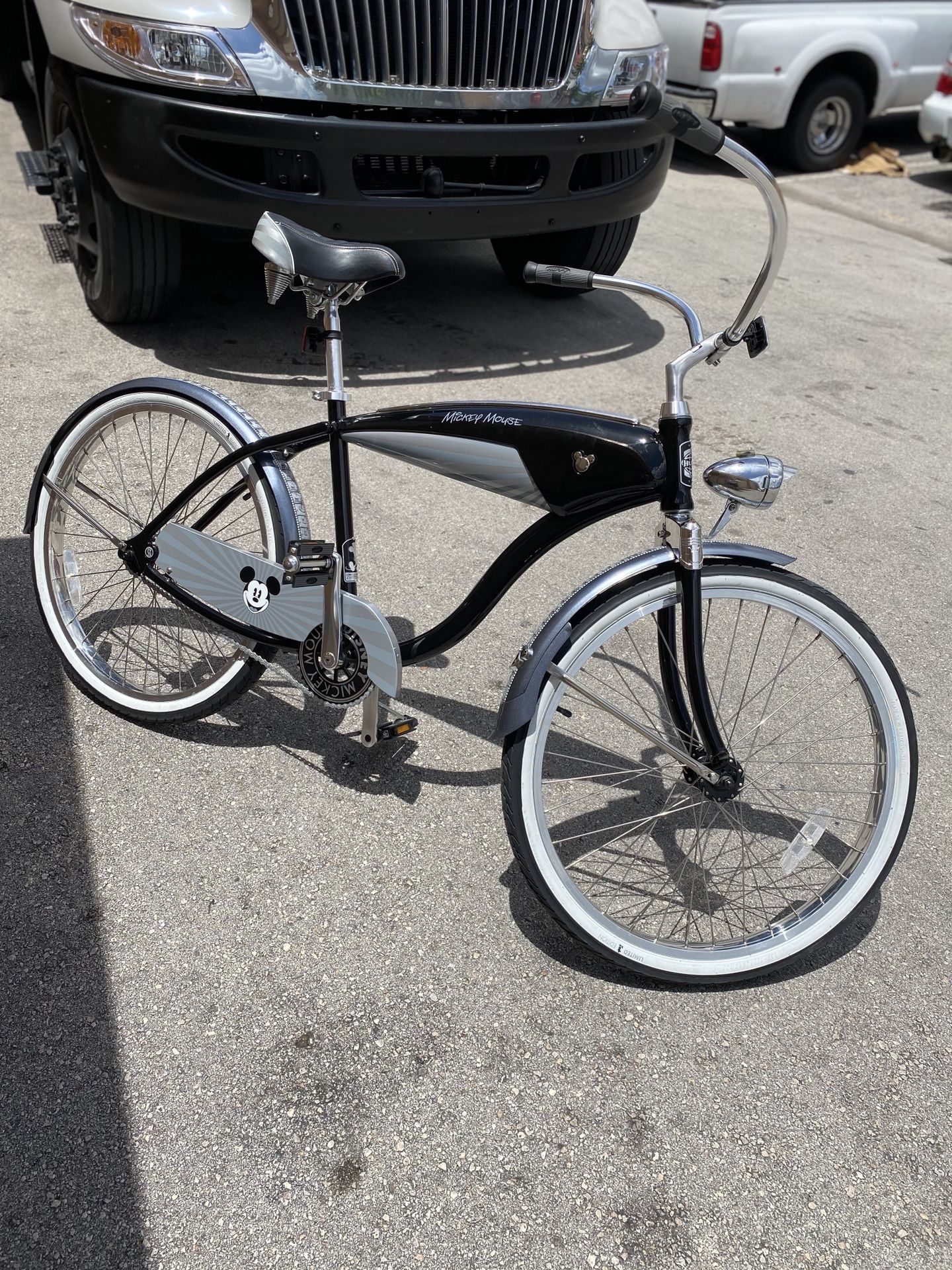 Limited Edition Disney Mickey Mouse Cruiser Bike