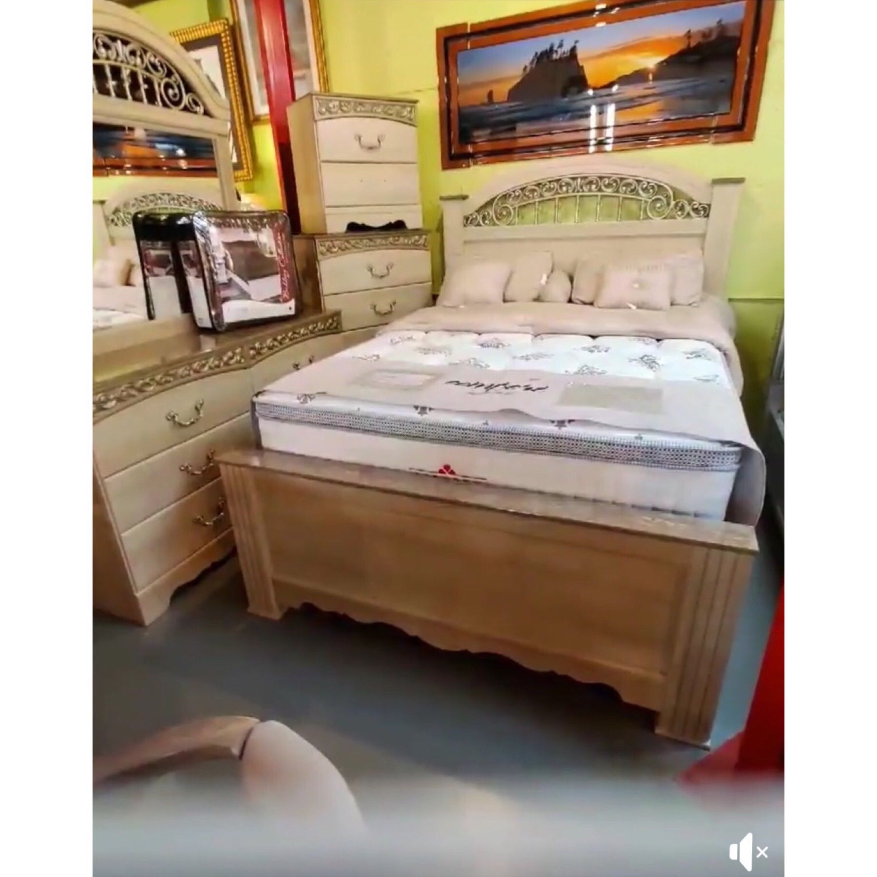 Brand New Queen Bedroom Set Including Matress