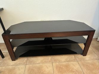 Tv Stand - Great Condition - Glass Tops - 15$