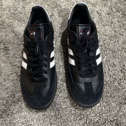 Men’s Black and White adidas Samba OG trainers