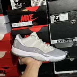 Jordan Cement Grey 11 Low size 10 USED But Clean