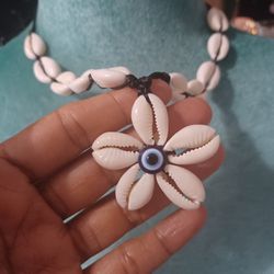 Shell Flower Necklace 