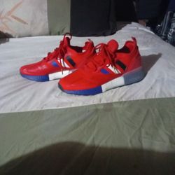 Size 8 1/2  Adidas La Marque Aux 3 Ban