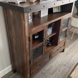 Beautiful Wine Hutch From Furniture Expo  High End! 