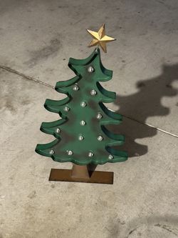 Battery Light Up Metal Christmas Tree