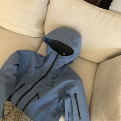 Arc'teryx Alpha SV7 washed blue men's size M-2XL