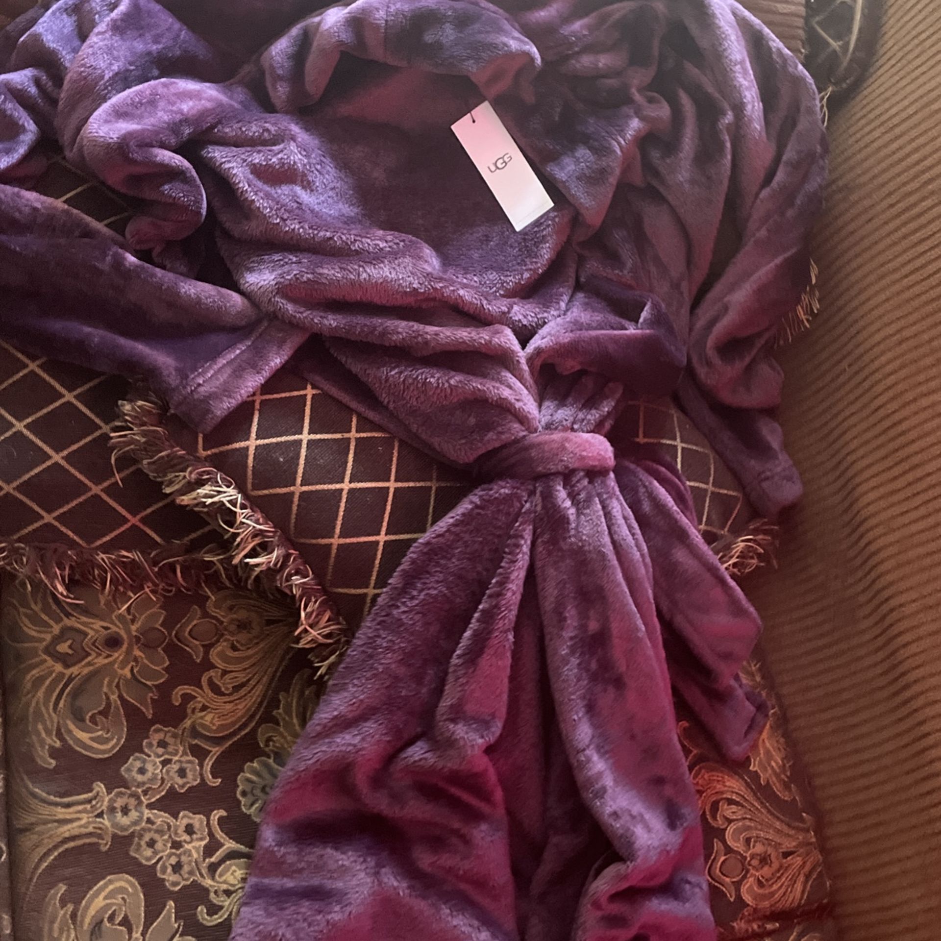 Ugg Robe