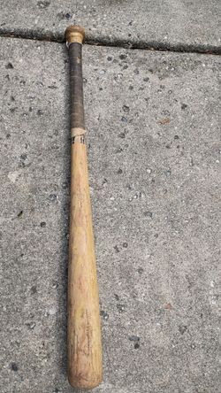 Vintage Mickey Mantle Wood Signature Model Bat