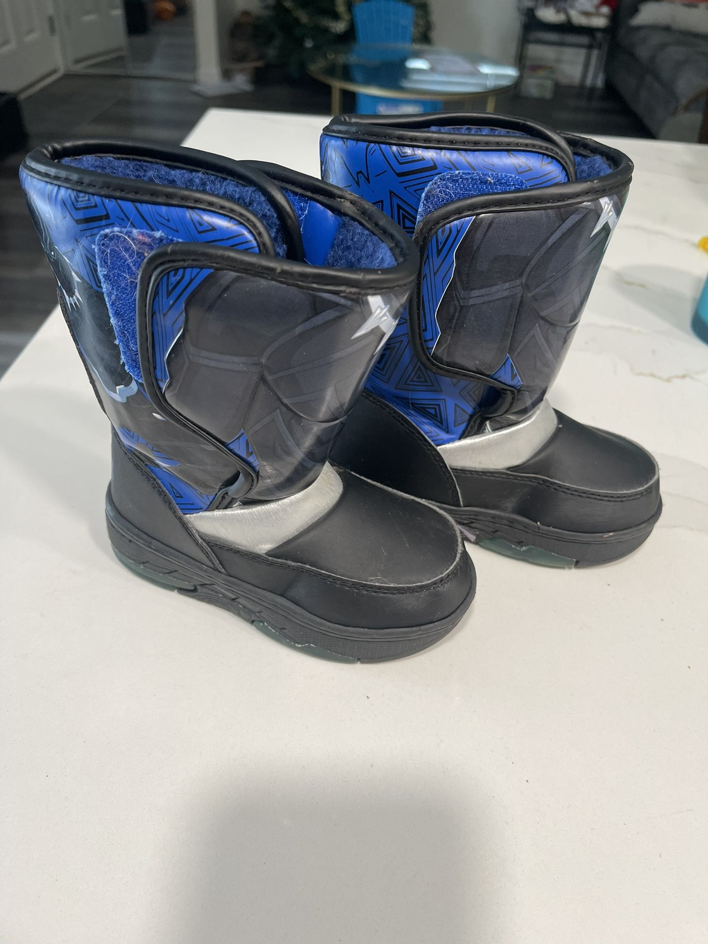 Snow Boots Size Small 7 Toddler